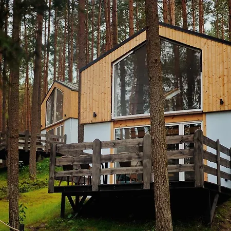 Lodge Babilon & Family